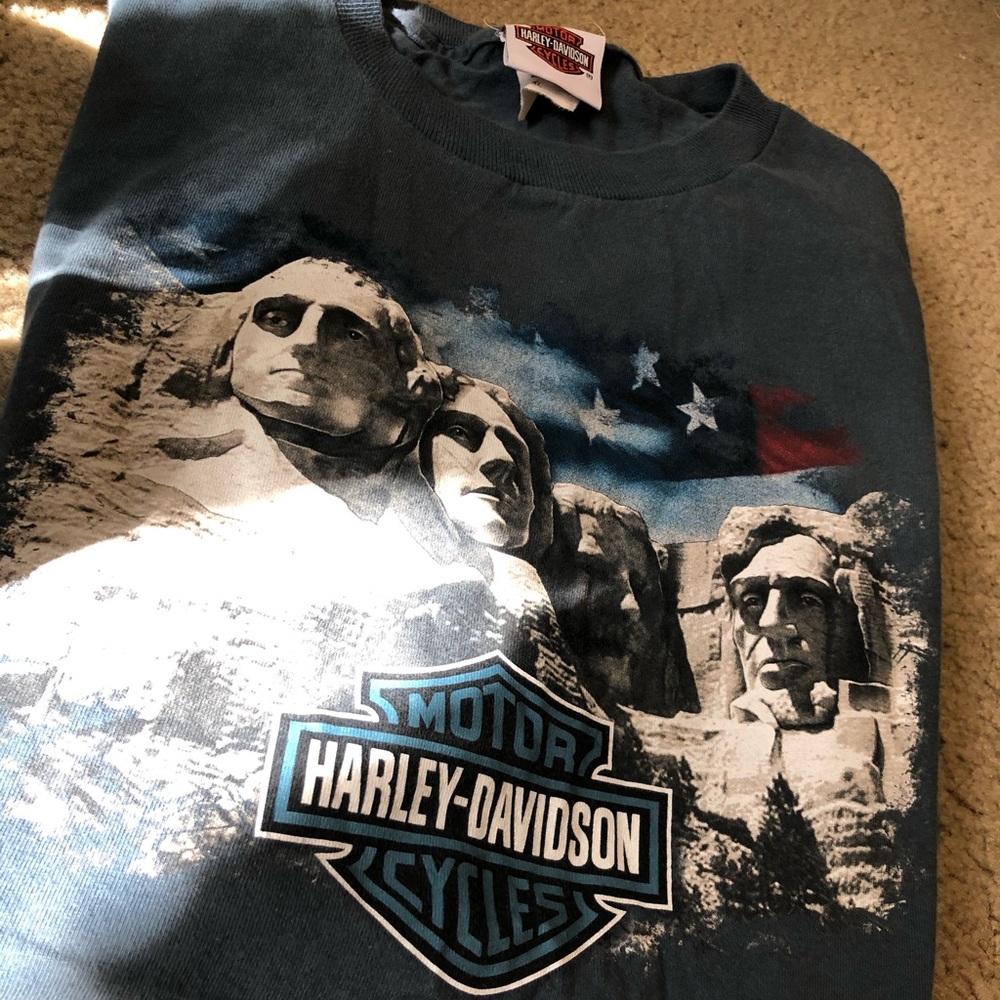 Mount Rushmore Harley tee